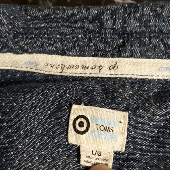 Tom's denim pull over shirt large - Picture 3 of 3